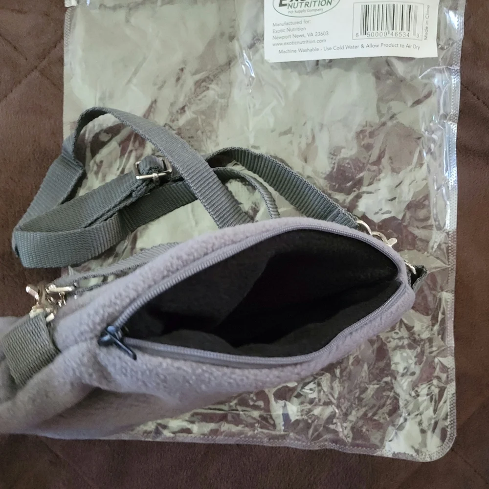 BRAND NEW Exotic Nutrition Small Animal Grey Tear Drop Carry Pouch with strap